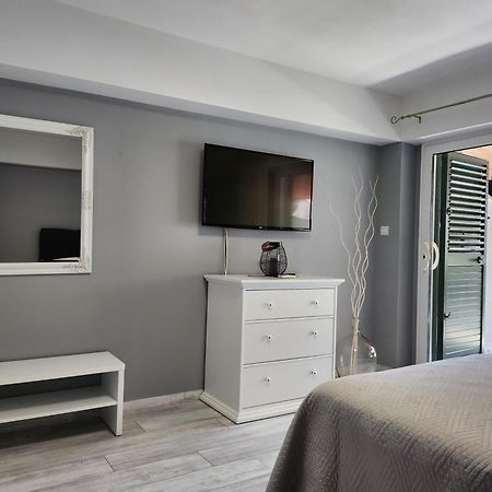 פודגורה Apartmani Dijana מראה חיצוני תמונה