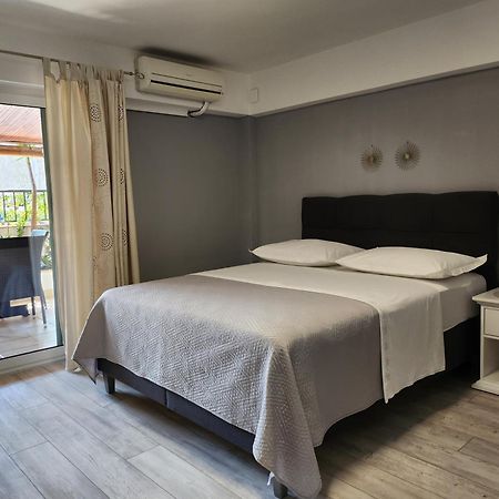פודגורה Apartmani Dijana מראה חיצוני תמונה