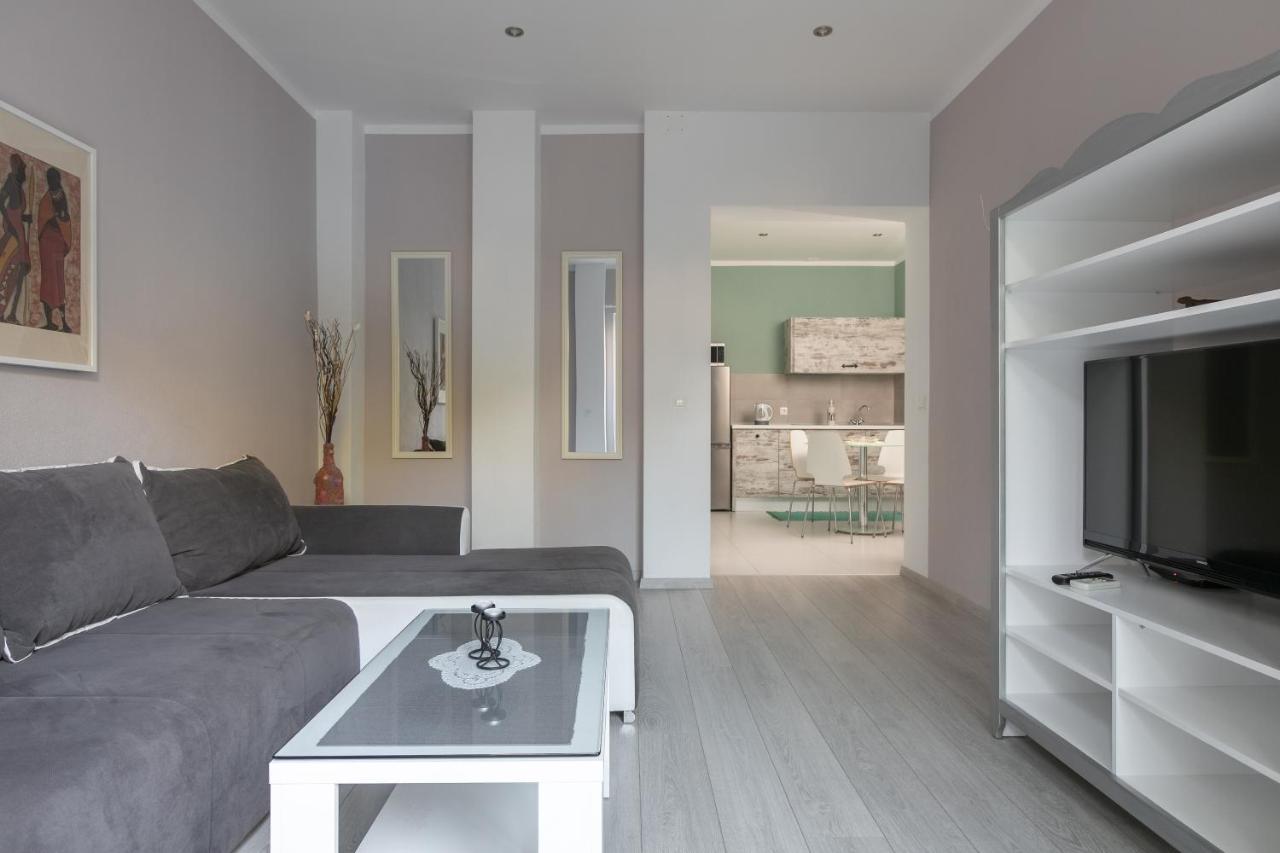 פודגורה Apartmani Dijana מראה חיצוני תמונה