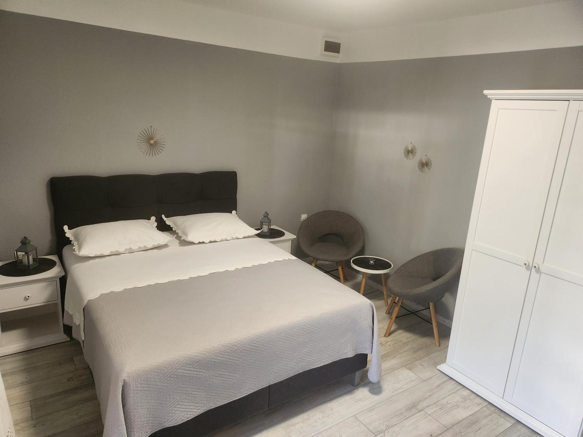פודגורה Apartmani Dijana מראה חיצוני תמונה